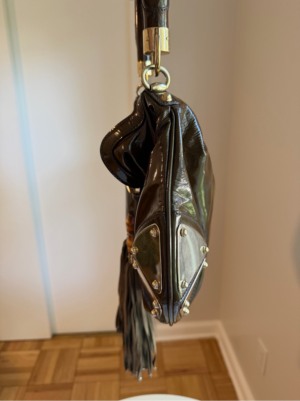 Gucci Indy Medium Brown Patent Leather Bamboo Hobo Bag - Picture 5 of 12